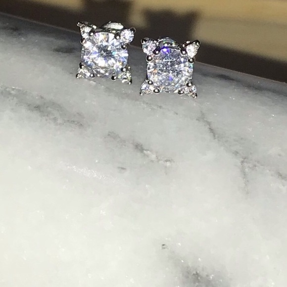 1ct Solitaire Studs - Picture 11 of 14